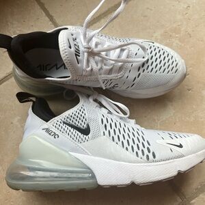 Women’s Nike Air Max